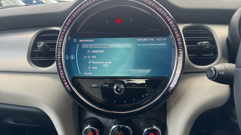 MINI Hatchback 1.5 Cooper Exclusive 5dr Auto Petrol Hatchback